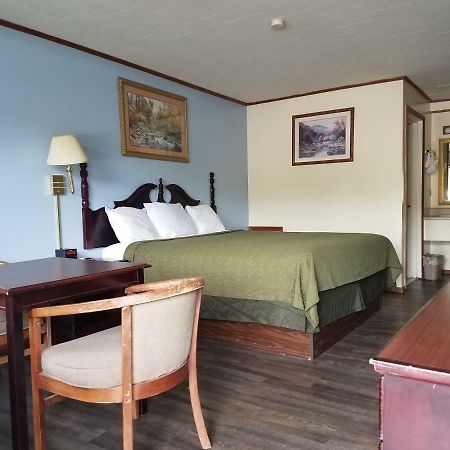 A Sapphire Inn Франклін Екстер'єр фото