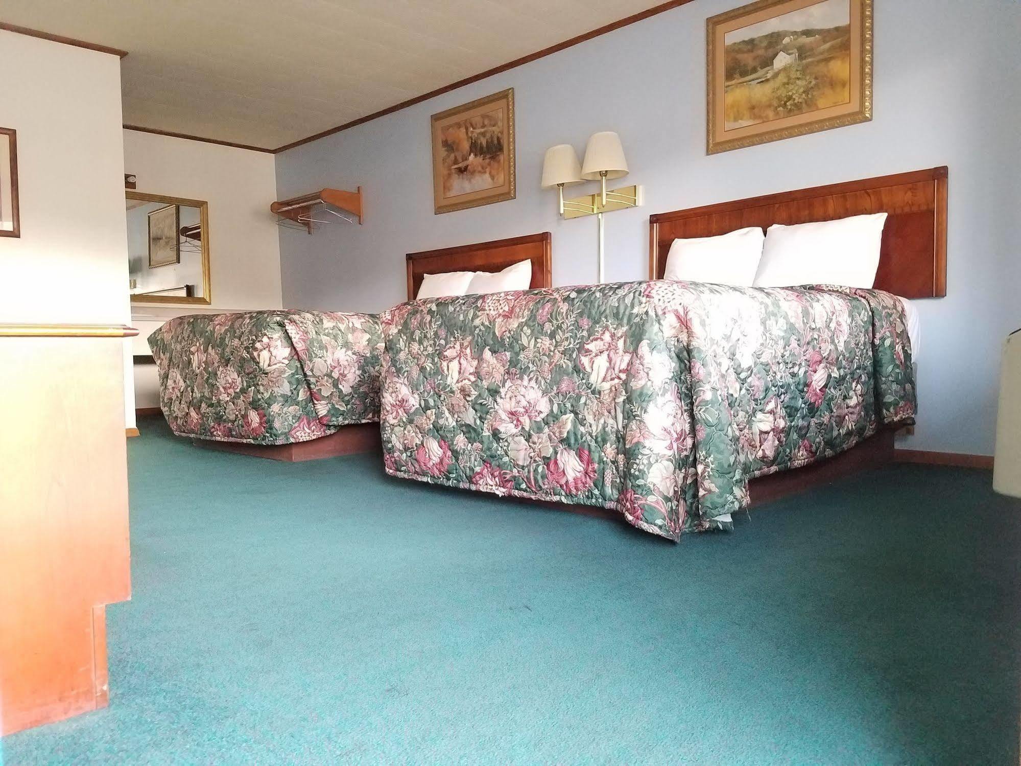 A Sapphire Inn Франклін Екстер'єр фото